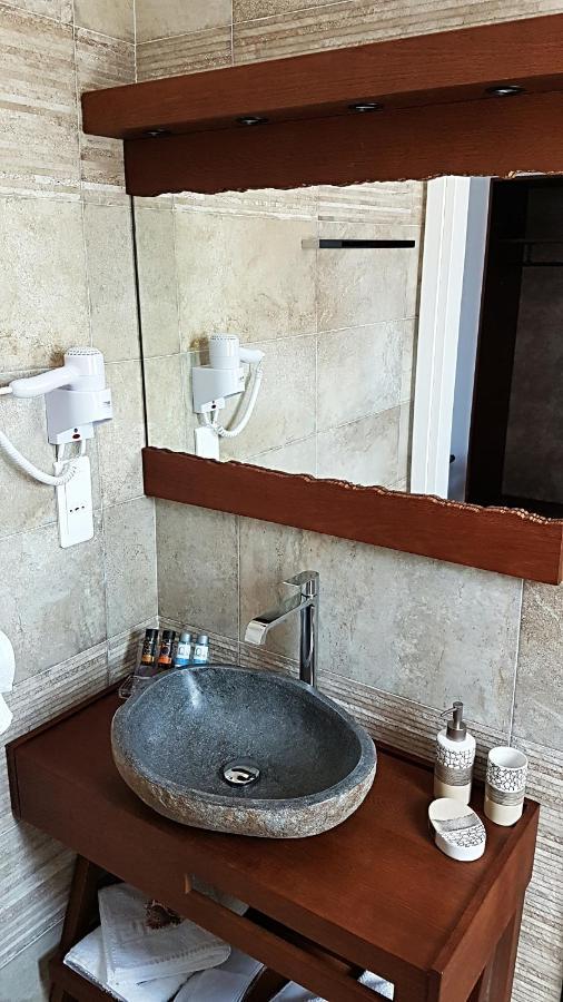 Sarakiniko Rooms Adamantas  Ngoại thất bức ảnh