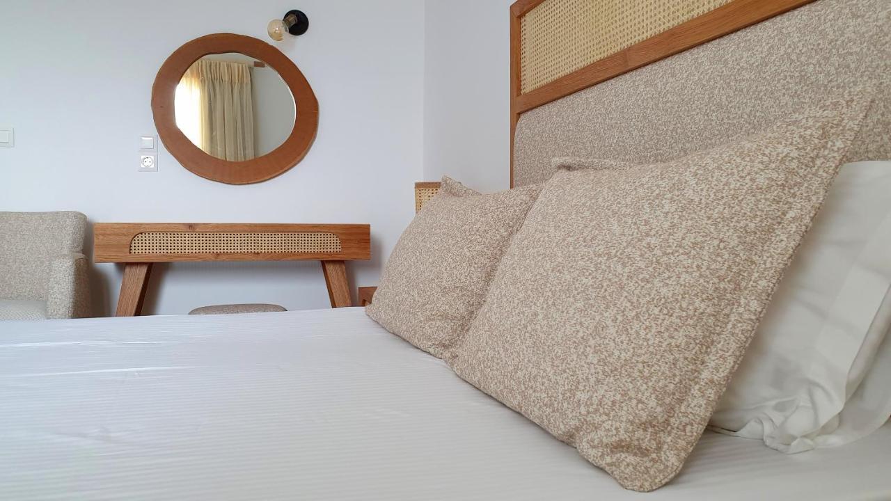 Sarakiniko Rooms Adamantas  Ngoại thất bức ảnh