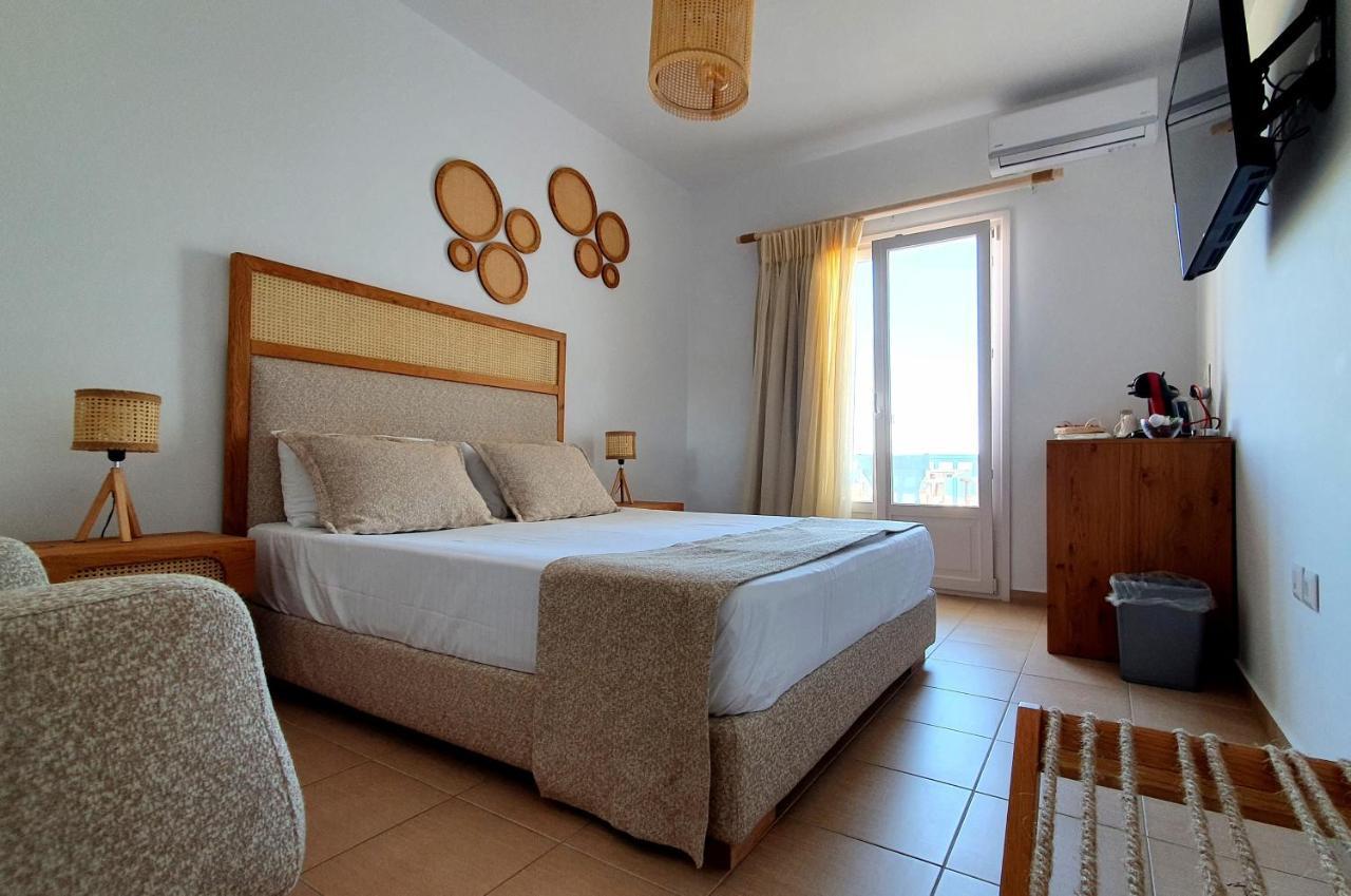 Sarakiniko Rooms Adamantas  Ngoại thất bức ảnh