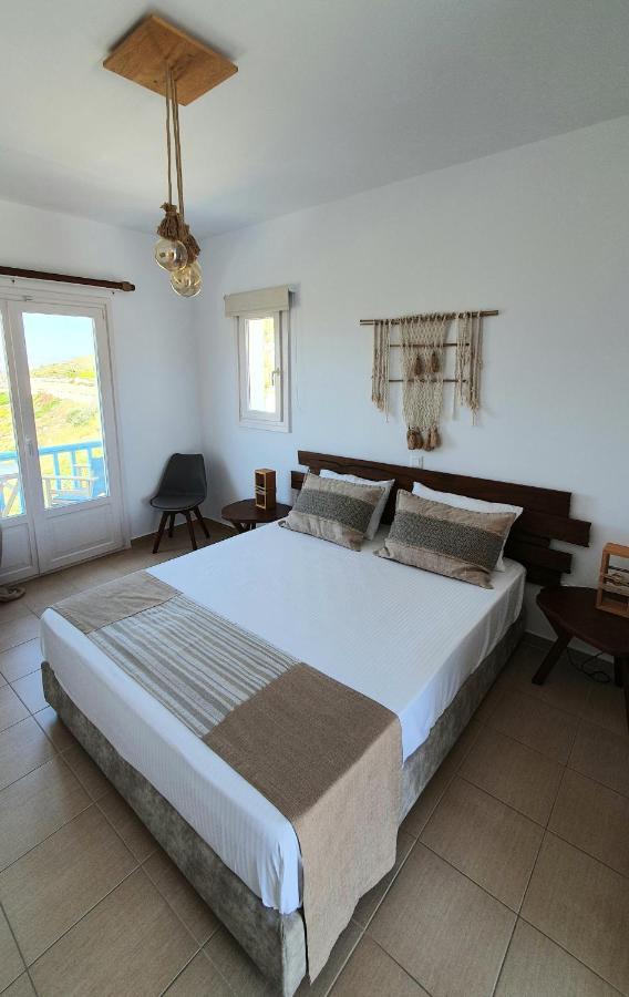 Sarakiniko Rooms Adamantas  Ngoại thất bức ảnh