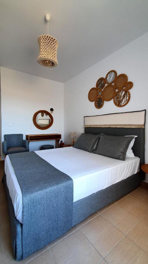 Sarakiniko Rooms Adamantas  Ngoại thất bức ảnh