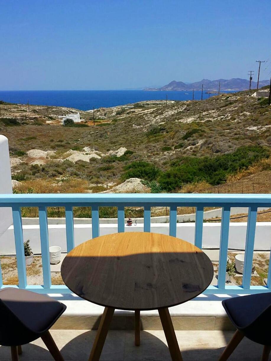 Sarakiniko Rooms Adamantas  Ngoại thất bức ảnh
