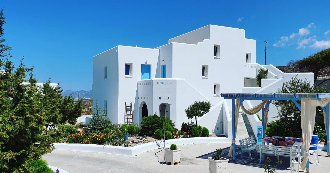Sarakiniko Rooms Adamantas  Ngoại thất bức ảnh